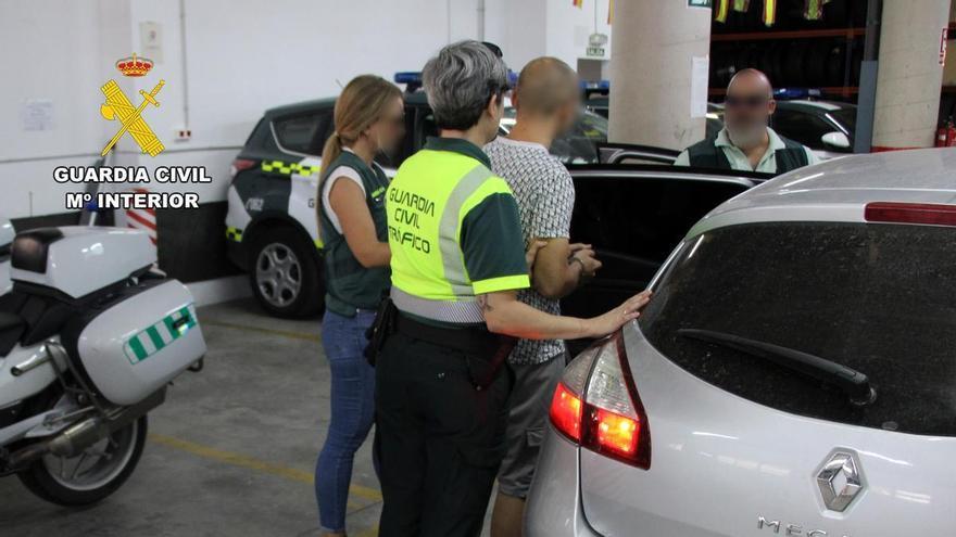 Detenido en Murcia después de ir en sentido contrario, darse a la fuga y denunciar que le robaron el coche
