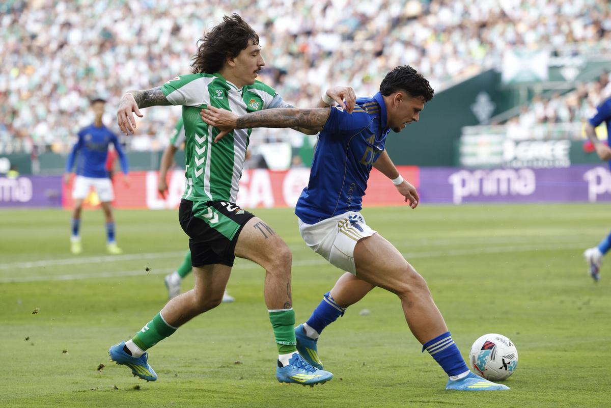 Las imágenes del Betis-Oviedo en el Estadio de la Cartuja Las imágenes del Betis-Oviedo en el Estadio de la Cartuja
