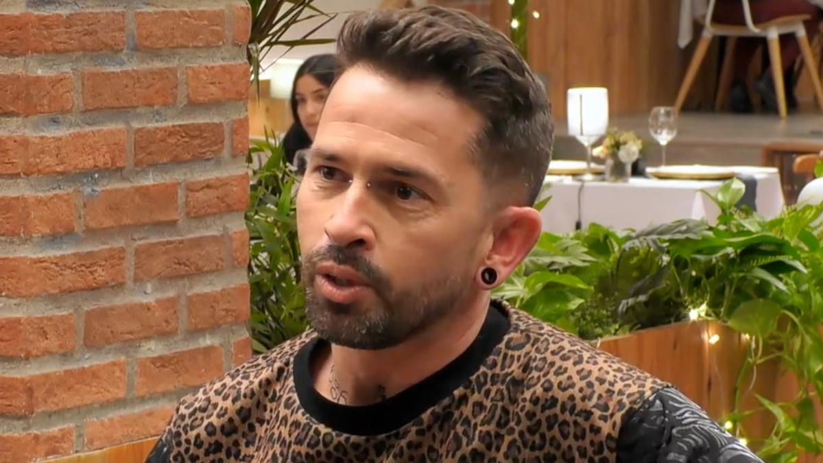Cristian revela el que el torna boig d’un noi a ‘First Dates’: «Uns bons peus de 43 o 44 cap endavant» Cristian revela el que el torna boig d’un noi a ‘First Dates’: «Uns bons peus de 43 o 44 cap endavant»