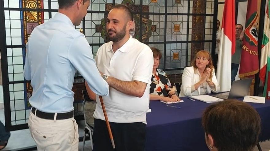 El alcalde de Bermeo, en Vizcaya, presenta la dimisión tras sufrir un accidente y superar la tasa de alcohol