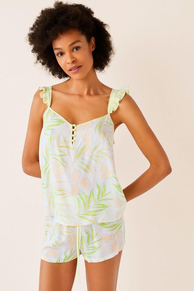 Con estampado tropical y tonos flúor, de Women Secret