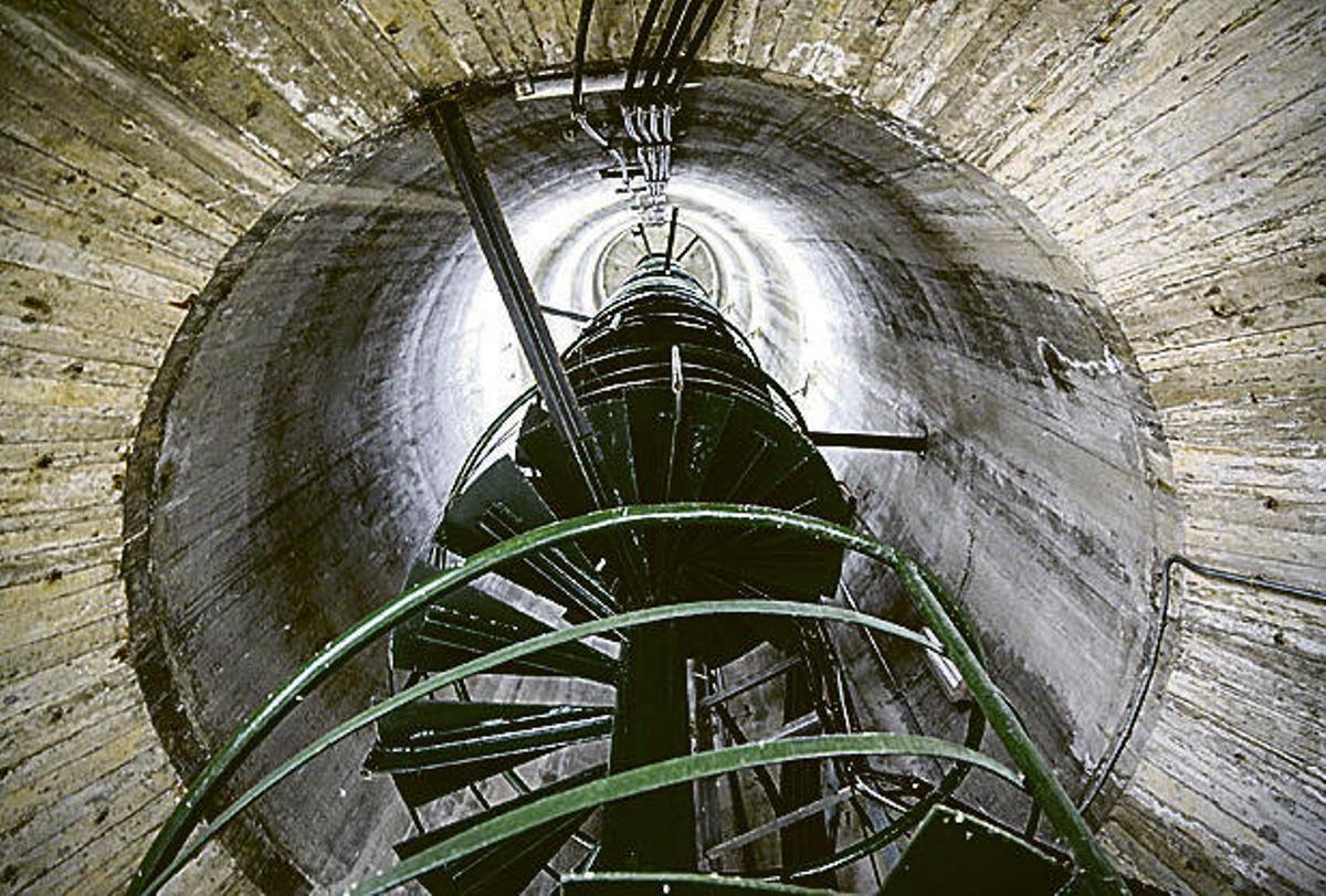 Lo que se esconde bajo el "pirulí"