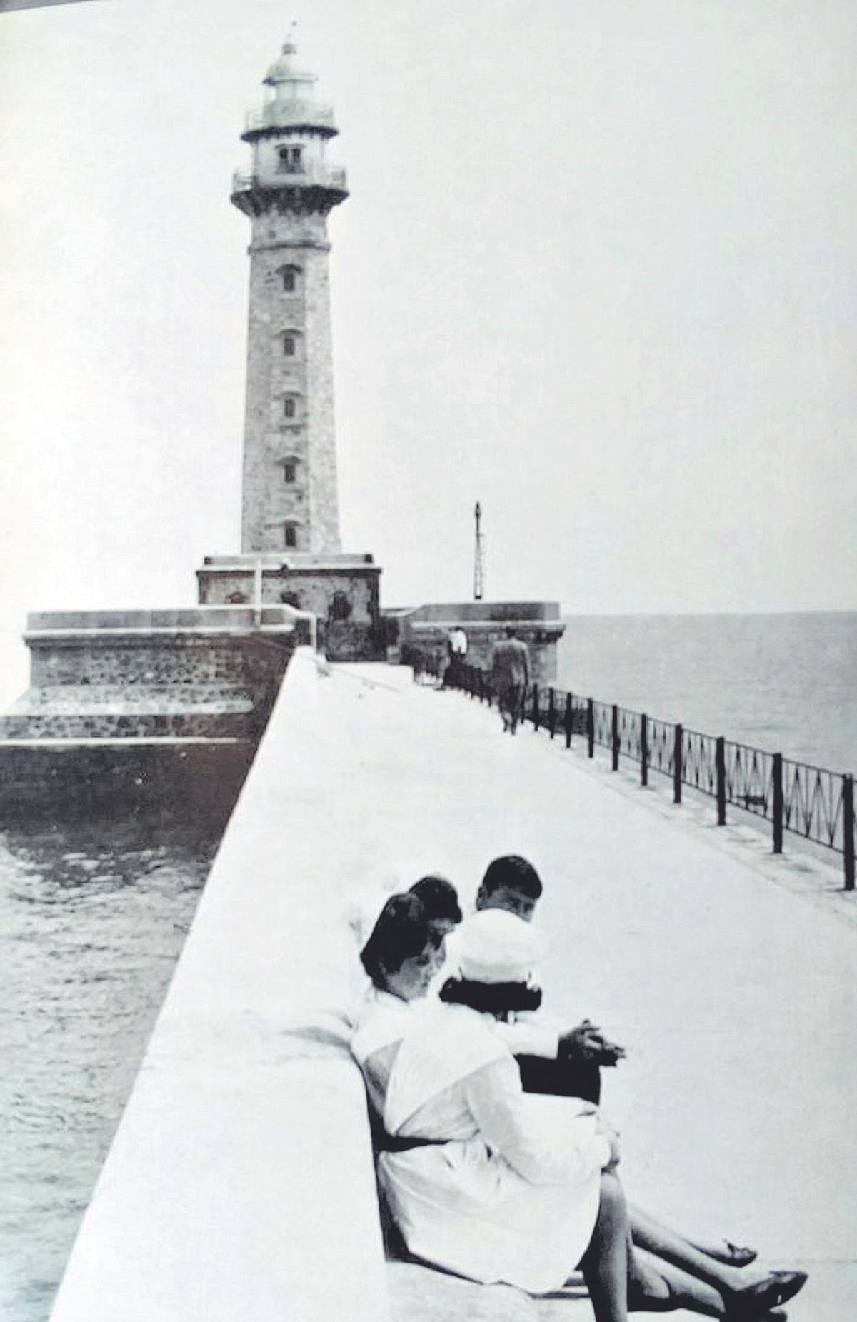 El paseo del faro era una zona de encuentro a principios de siglo XX