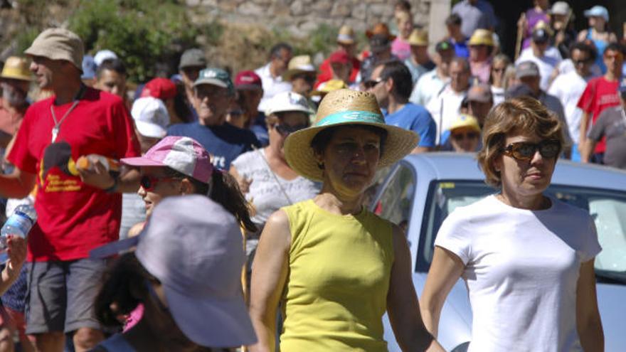 Marchadores en el Camino de Santiago por Lubián