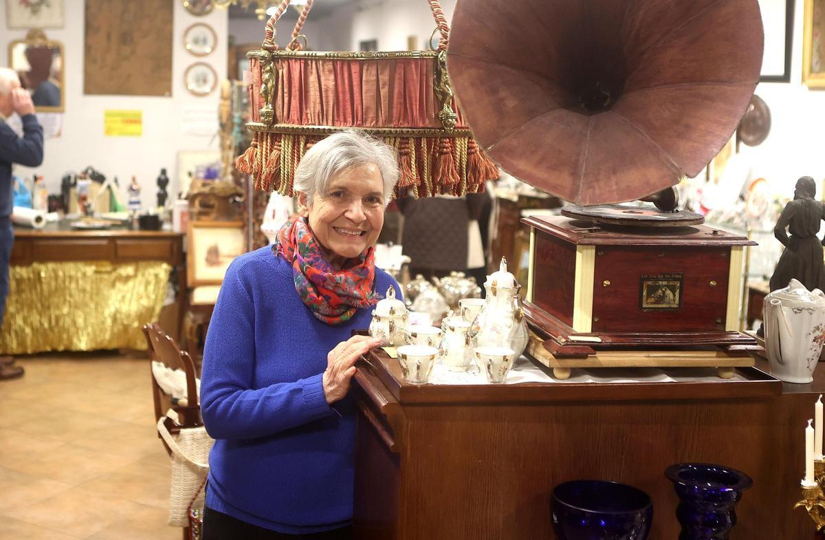 Isabel Ruiz, organizadora de O Mercadillo solidario de A Coruña