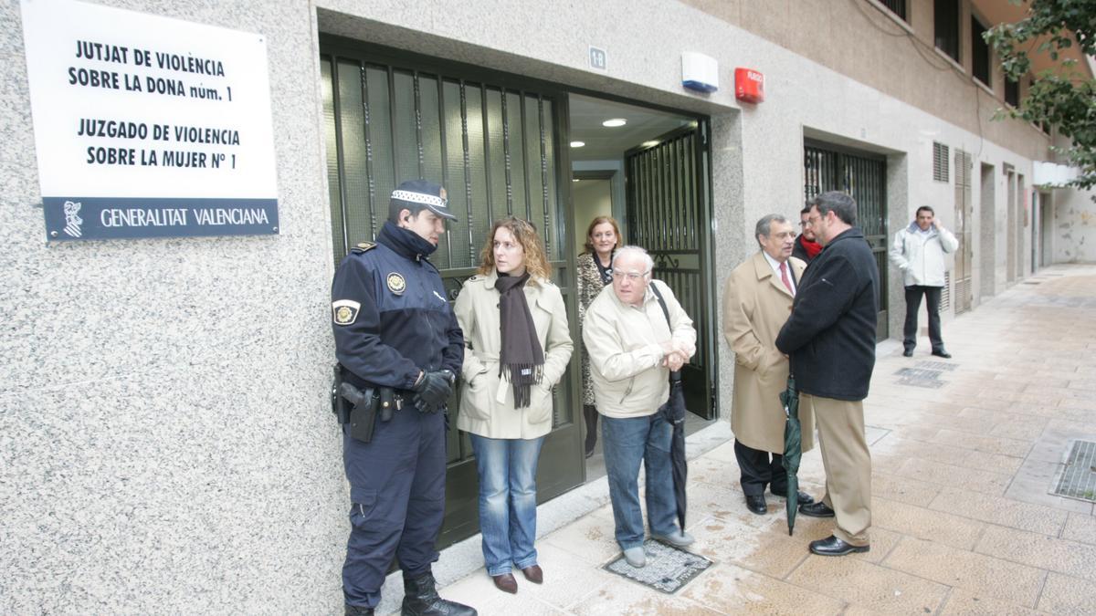 Imagen de la inauguración del Juzgado de Violencia de Género de Vila-real en el año 2009.