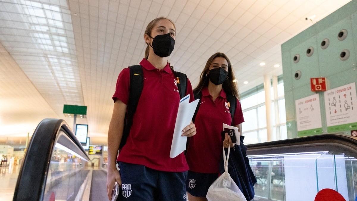 Jana Fernández y Bruna Vilamala en un viaje con el Barça