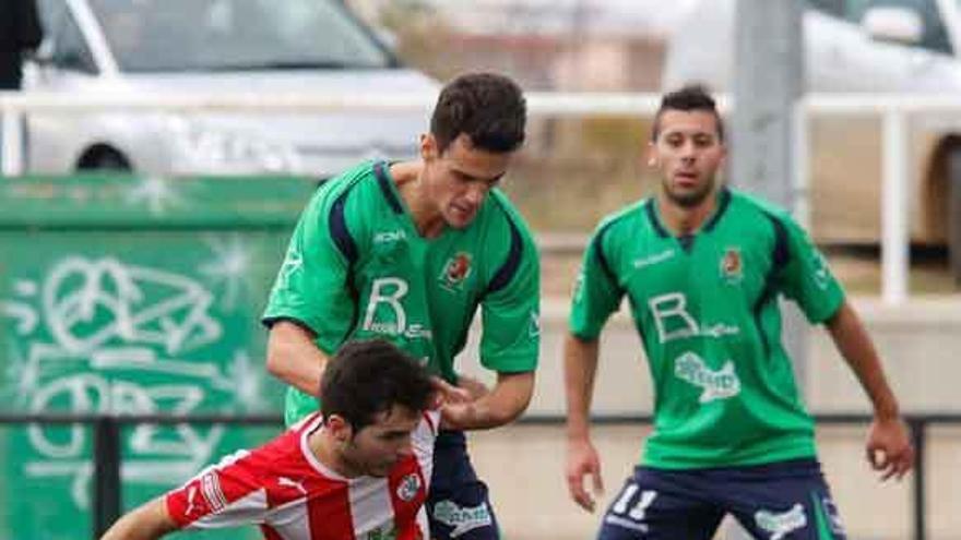 Una jugada de ataque del Zamora CF.