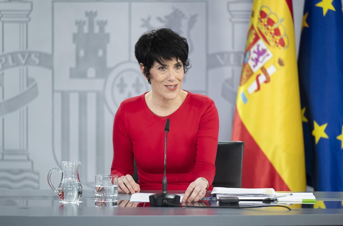 La ministra de Inclusión Seguridad Social y Migracioneas y portavoz del Gobierno, Elma Saiz, durante una rueda de prensa tras el Consejo de Ministros, a 3 de febrero de 2026.