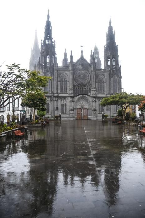 LLUVIA ARUCAS