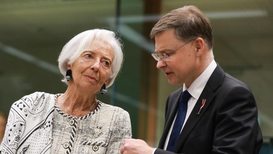 El BCE debatió sobre subir los tipos en julio, pero finalmente optó por la pausa