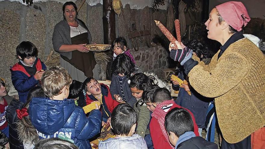 Una actividad dirigida a los niños en O Quinteiro de Temperán. // Muñiz