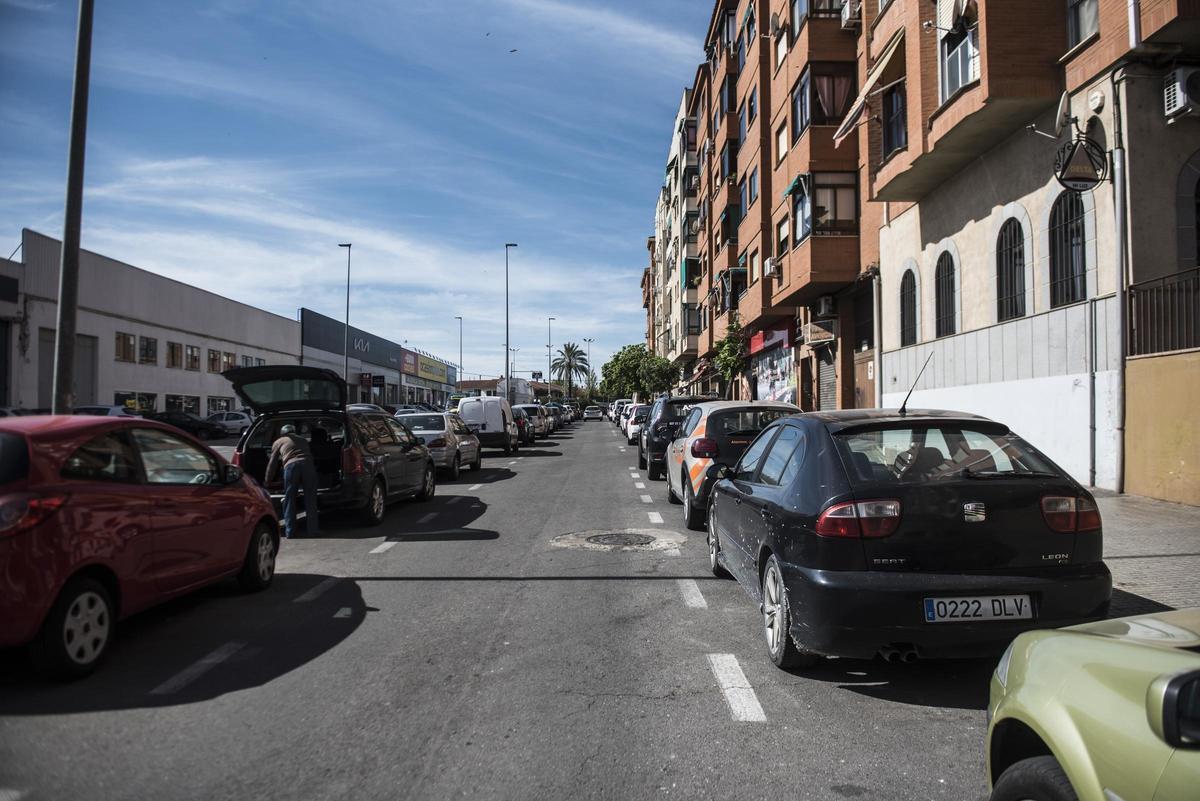 Avenida de la Constitución, una de las principales vías del barrio.