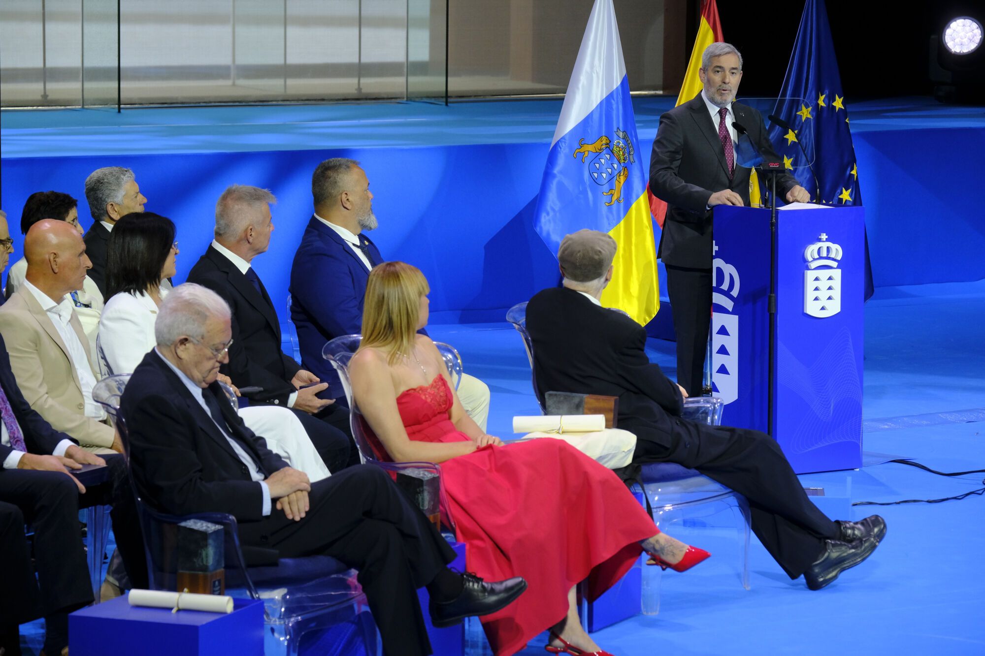 Acto Día de Canarias en el Alfredo Kraus