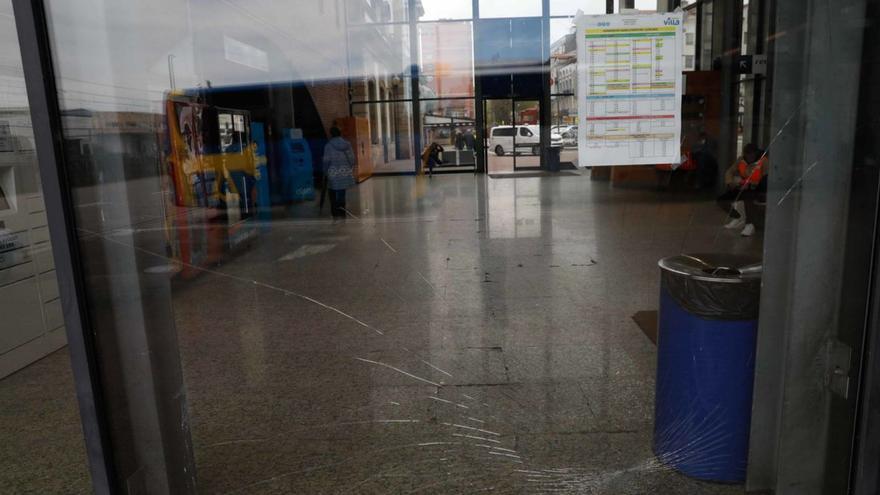 Nuevos actos de vandalismo en la estación de autobuses de Avilés