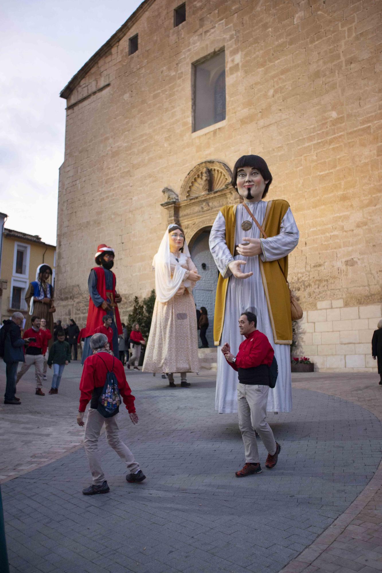 Ontinyent se vuelca con la tradiconal procesión de la Puríssima