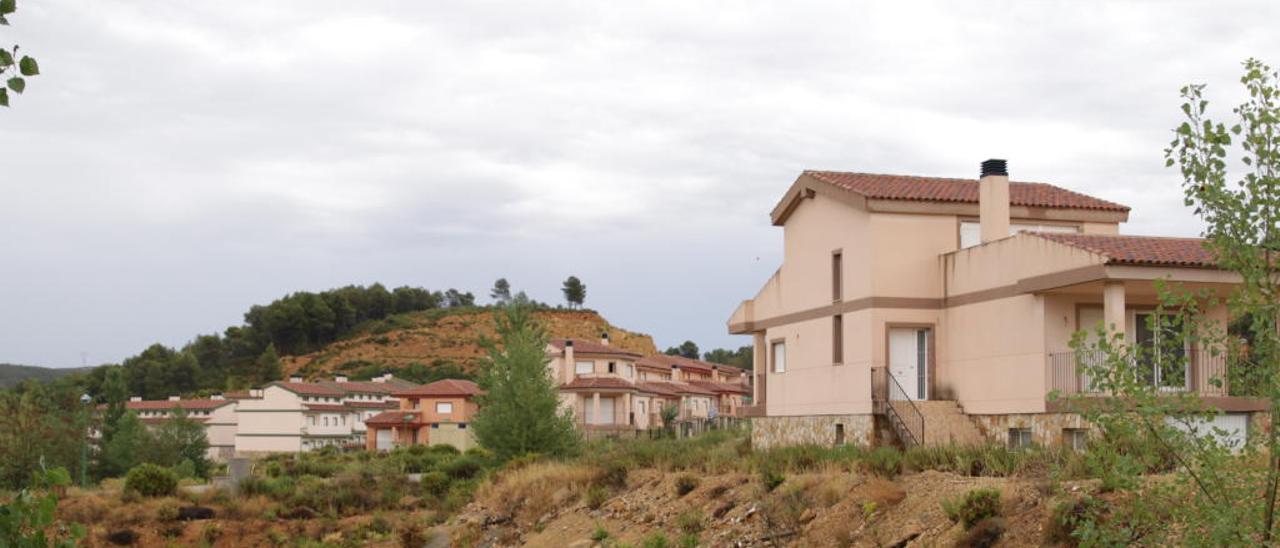 Viviendas de la urbanización de Ríos del Belenguerón, deshabitadas.