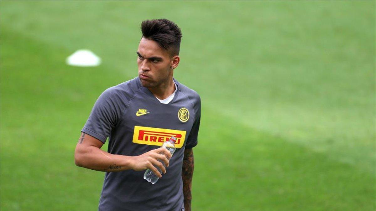 Lautaro Martínez, en un entrenamiento con el Inter