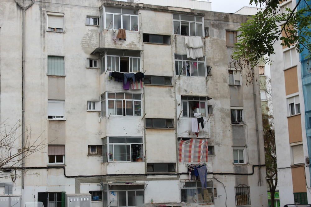 Fachada de un edificio en Son Gotleu