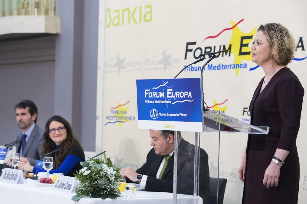 Desayuno informativo de Forum Europa con Mónica Oltra