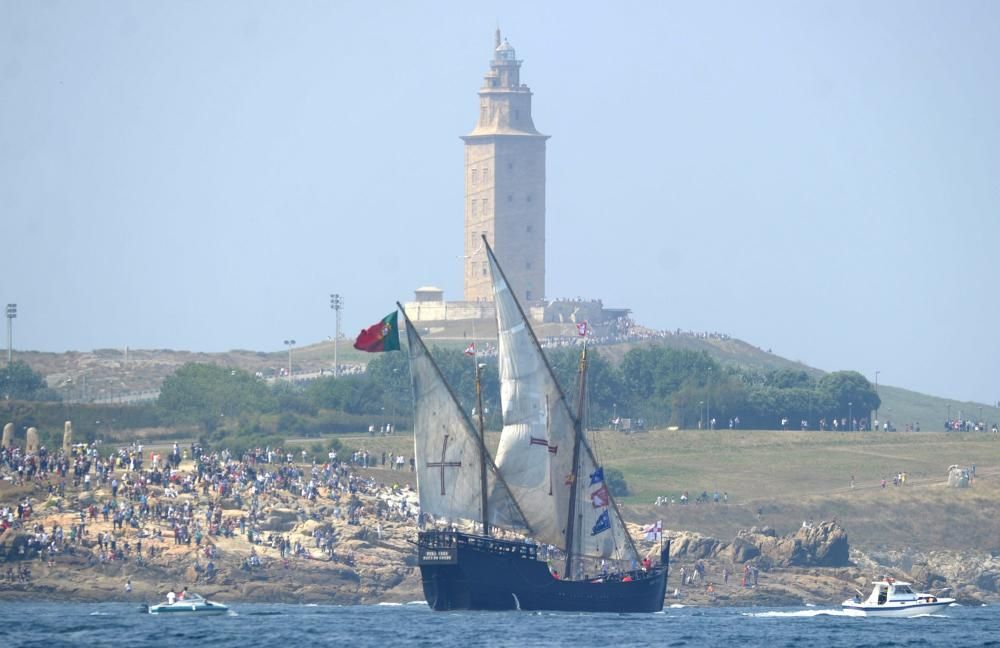 La Regata de Grandes Veleros abandona a A Coruña