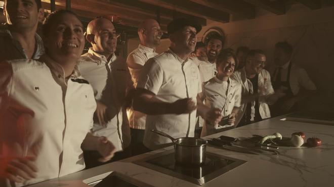 VÍDEO | Los chefs de Mallorca cantan por la paz