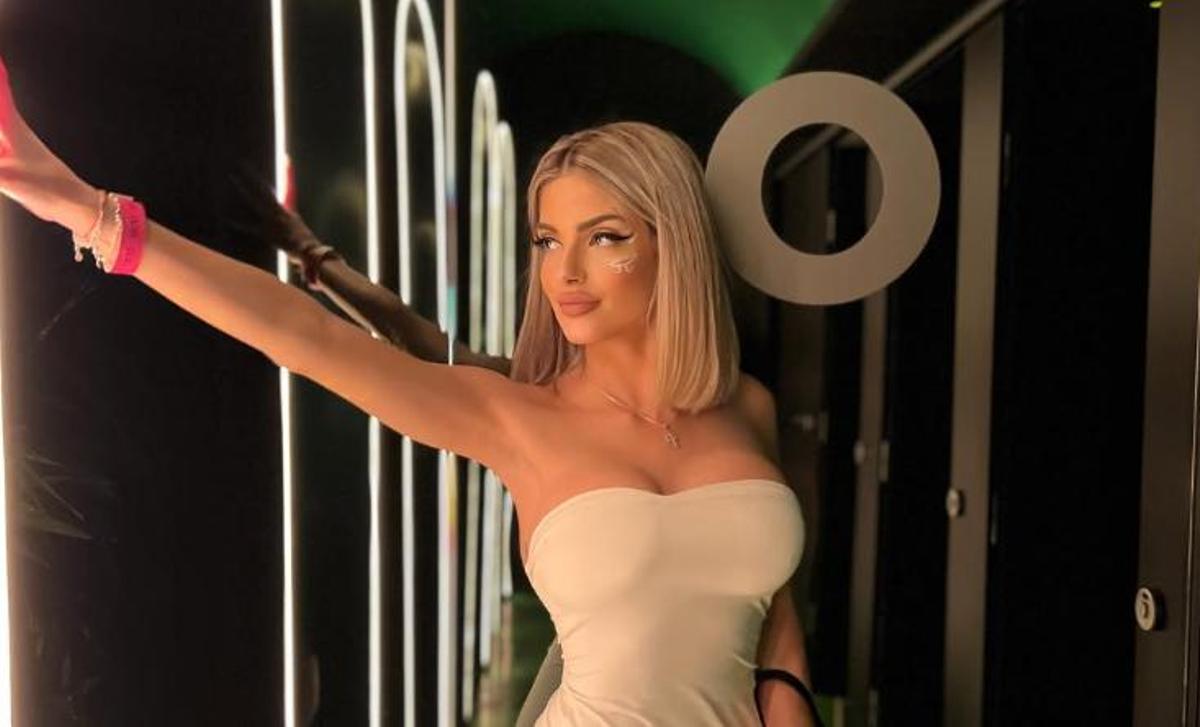 La concejala María Segura, modelo en sus ratos libres.