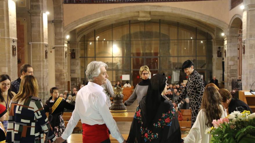 Calaf balla la Metradansa en la festa major de Santa Calamanda