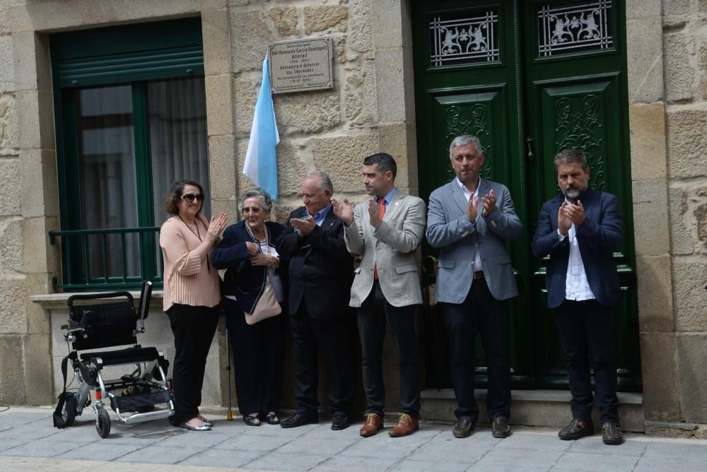 Pontecesures homenajea a Borobó