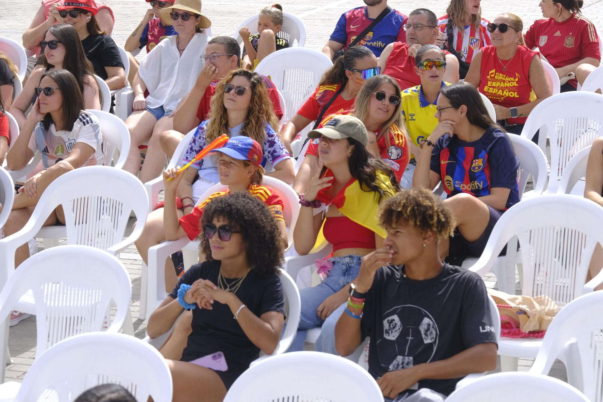Ambiente de la final de la Eurocopa femenina de fútbol 