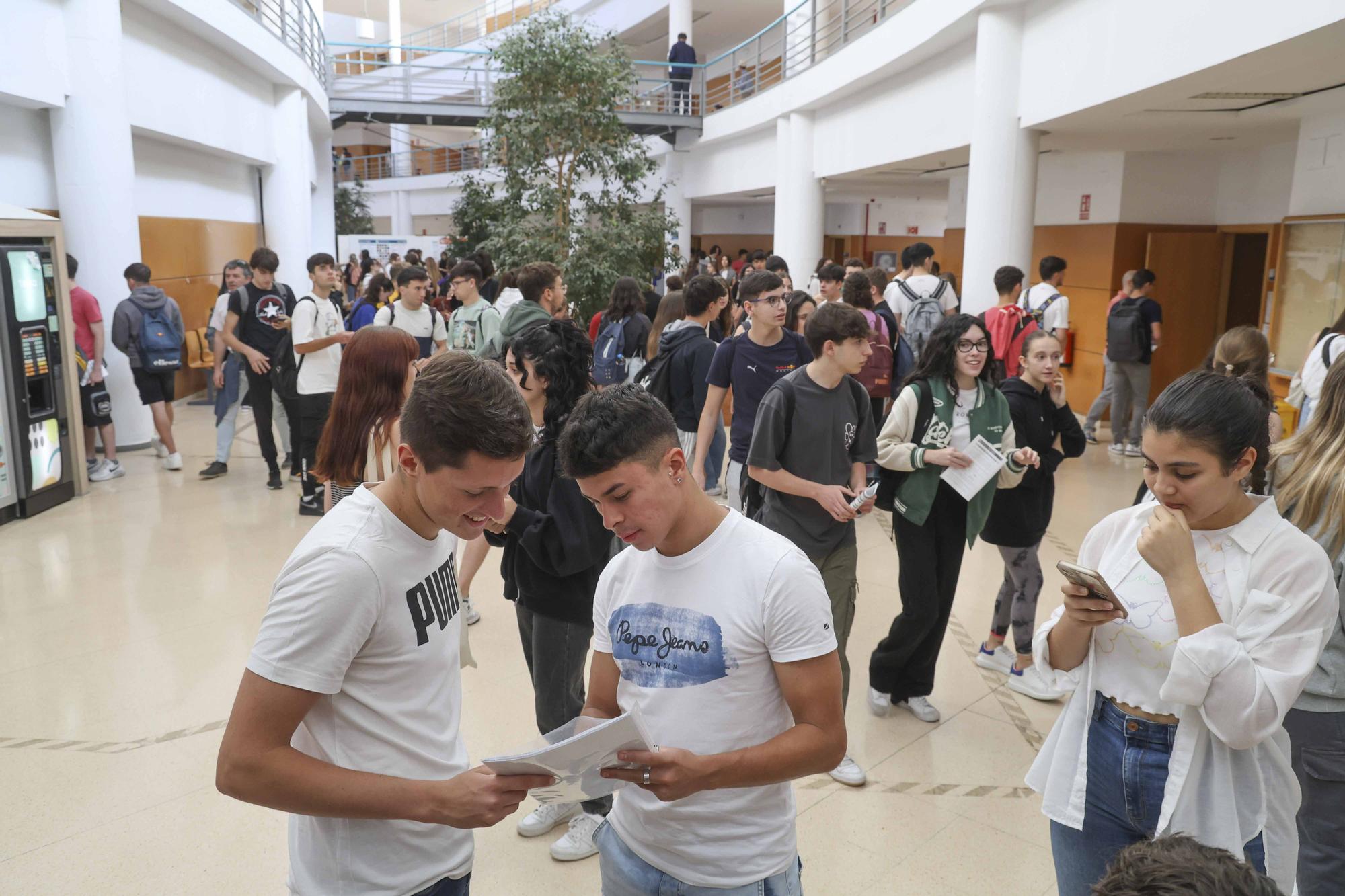 Primer día de la Selectividad 2023 en la Universidad de Alicante