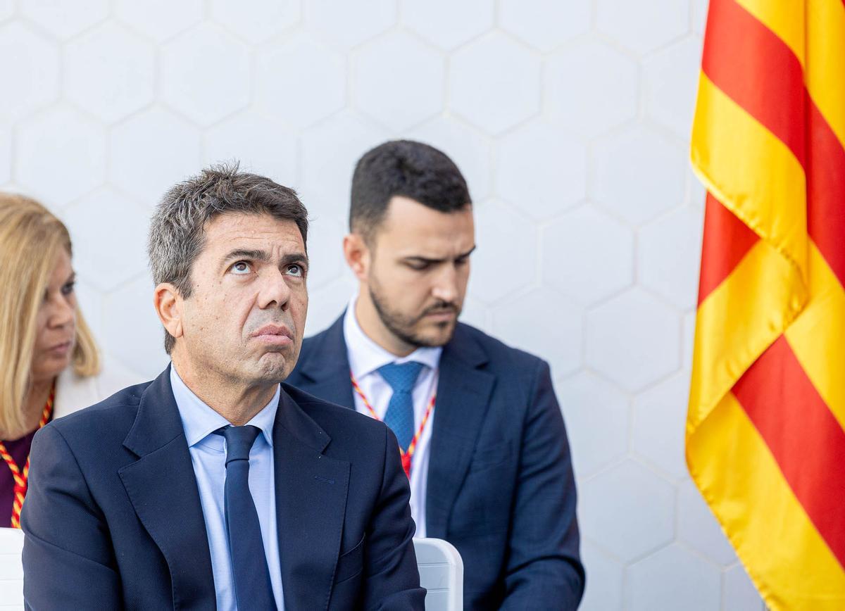 Mazón celebra el Día de la Constitución en Benidorm