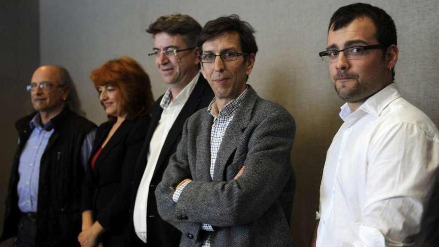 Folla-Cisneros, segundo por la derecha, y miembros de las candidaturas de Ciudadanos para el 24-M.