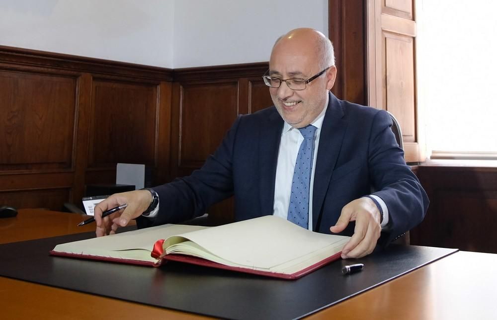 Visita oficial a Las Palmas de Gran Canaria del presidente del Cabildo, Antonio Morales