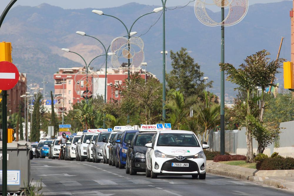 Manifestación de las autoescuelas malagueñas.