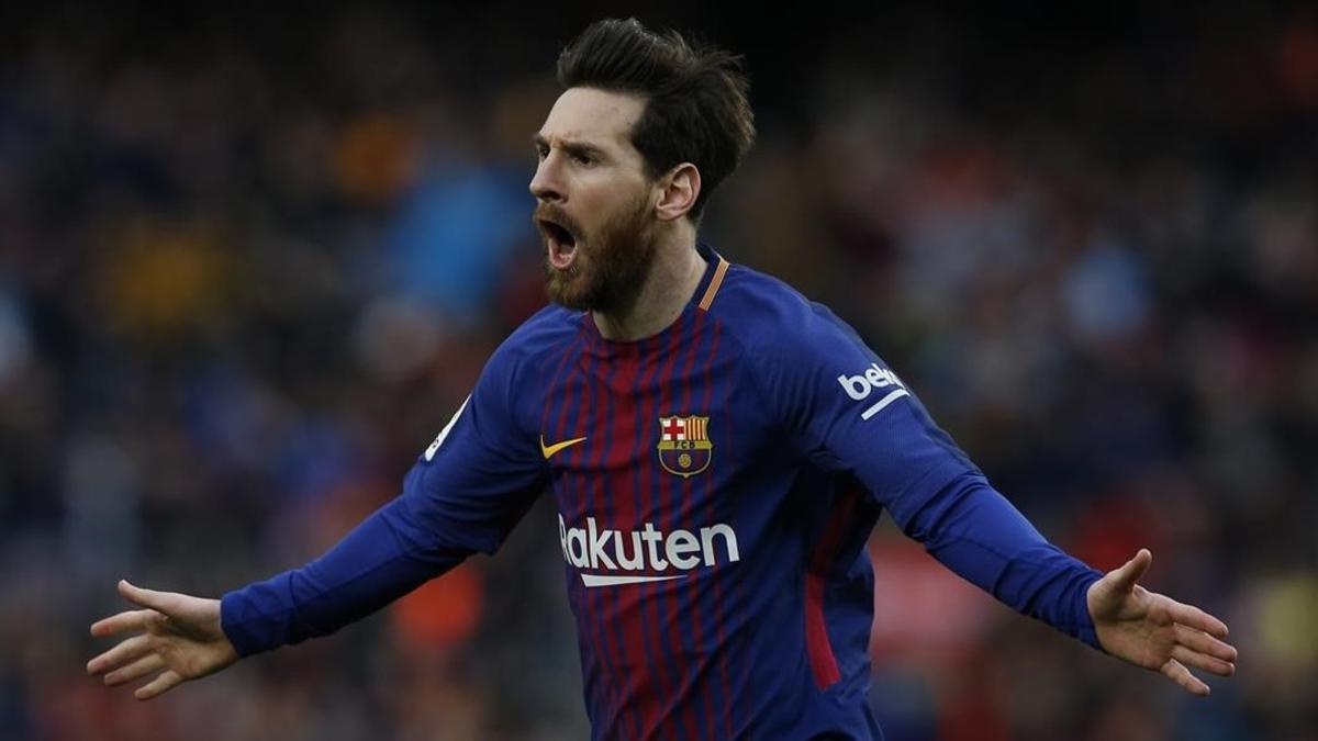 Leo Messi celebra su gol nº 600 como profesional y, cómo no, de falta directa.