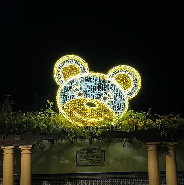 Villaviciosa enciende la Navidad.