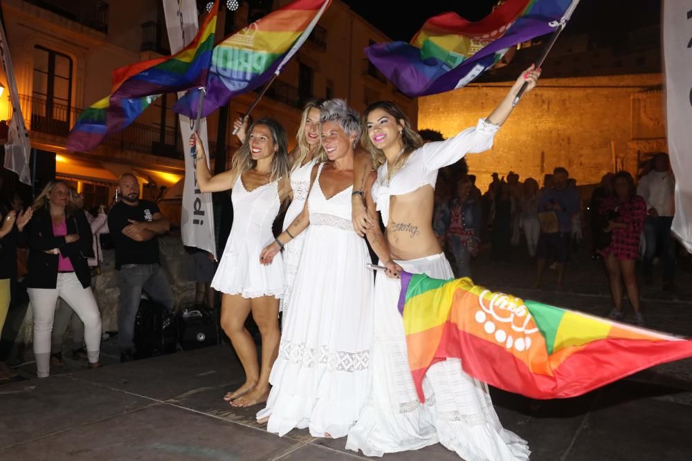 El acto inaugural del Ibiza Gay Pride tuvo lugar ayer frente al Mercat Vell