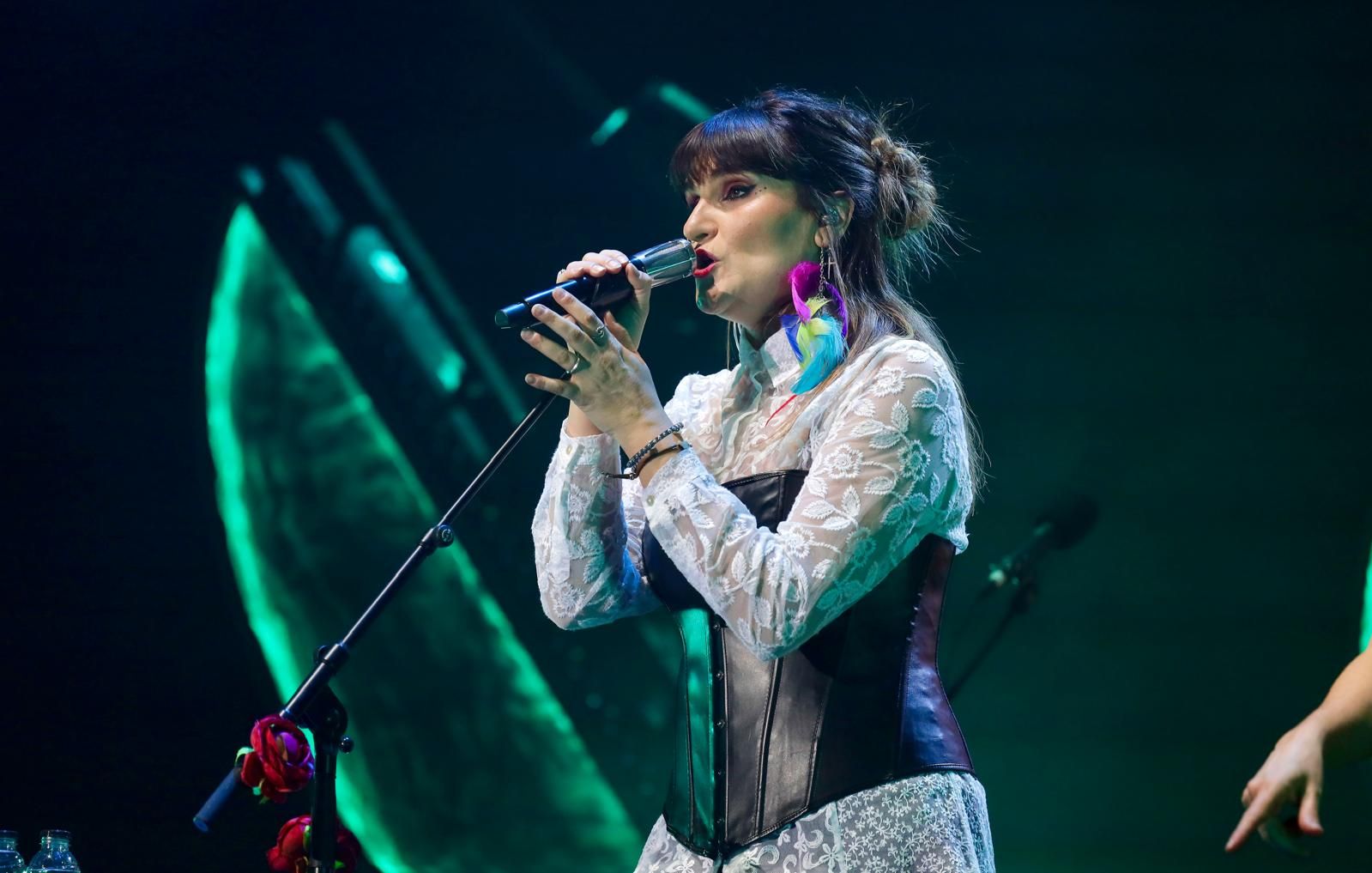 En imágenes | Concierto de Rozalén en el Príncipe Felipe de Zaragoza