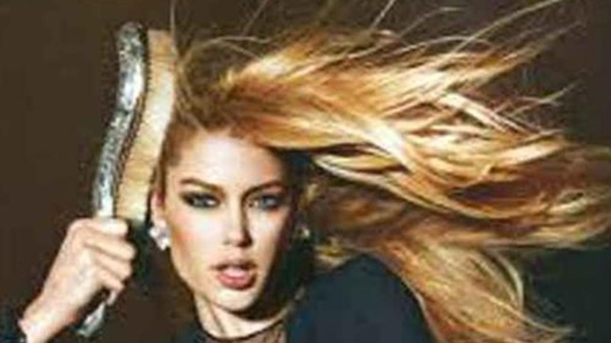 7 Beneficios de cepillar el cabello: El cepillo tu mejor amigo – Deya