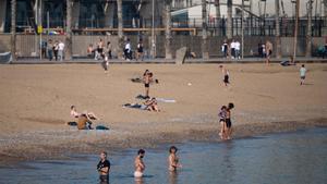 Barcelona afectada por una ola de calor propia del verano a mediados de Enero