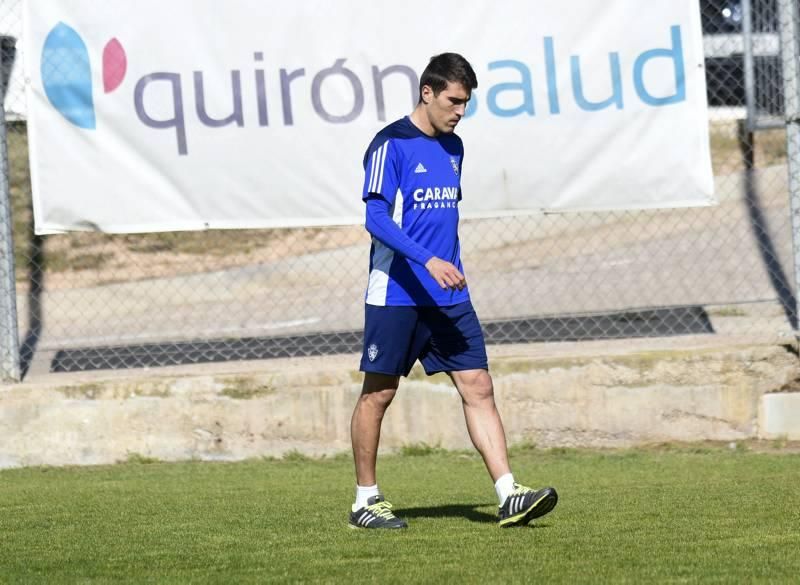 Entrenamiento a puerta abierta del Real Zaragoza en La Romareda