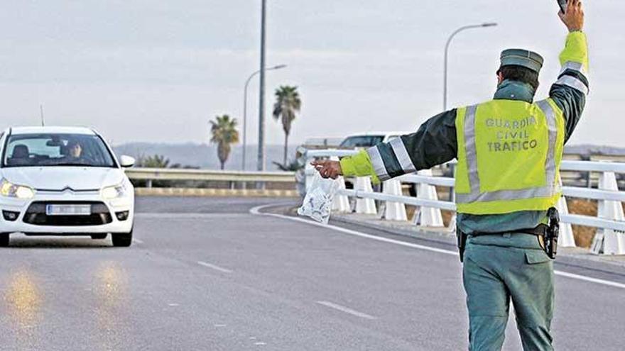 La Guardia Civil de Tráfico se encargó de las diligencias sobre el accidente mortal.