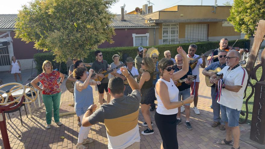 Las ‘Noches de Raíz’ llevan este verano la música y el baile tradicional a varias pedanías de Caravaca