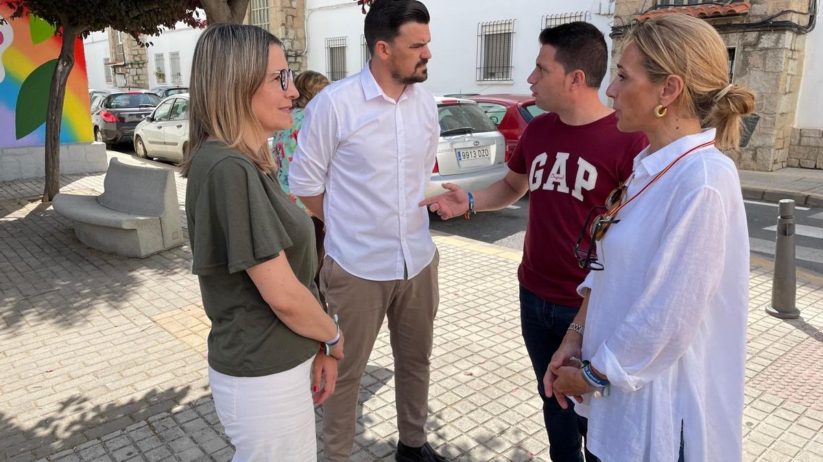 El candidato del PP de Mérida, Santi Amaro, esta jueves en La Antigua.