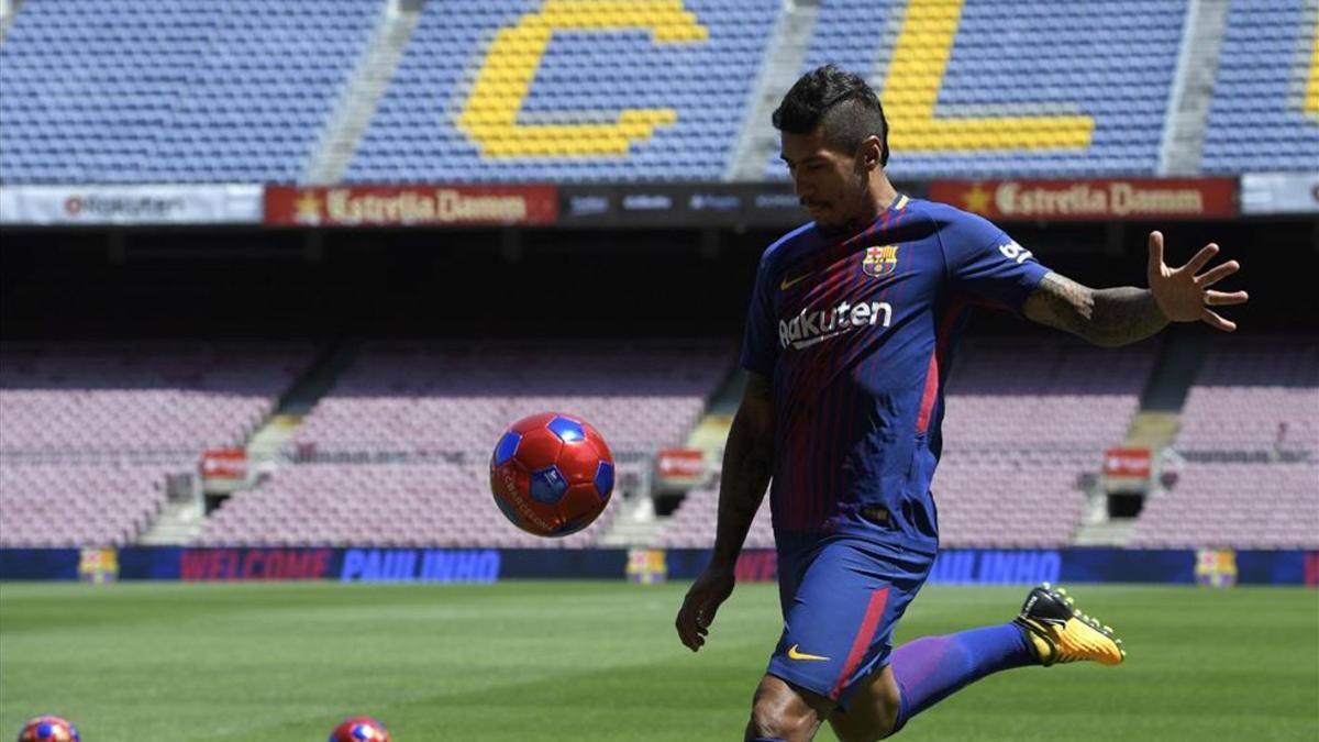 Paulinho durante su presentación