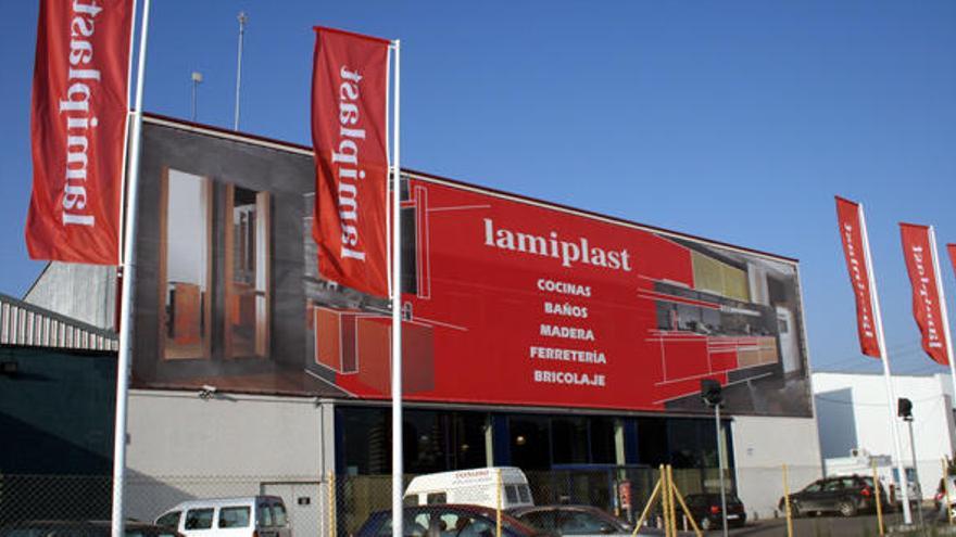 Lamiplast renueva su página web