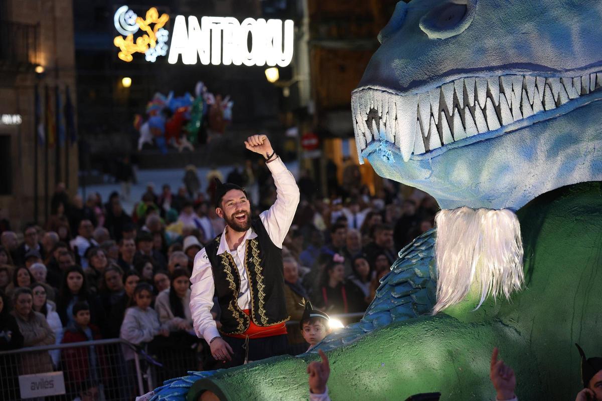 En imágenes: El desfile de Antroxu de Avilés