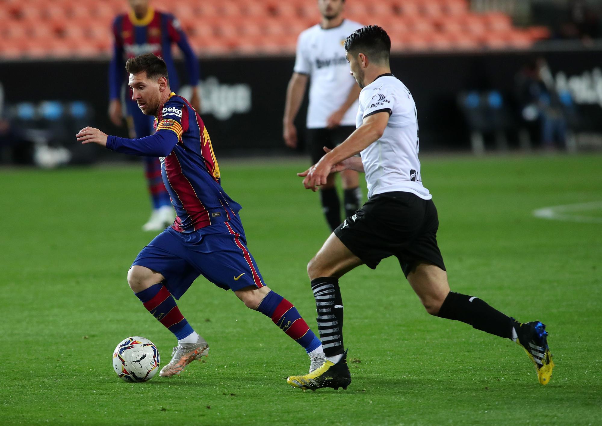 Todas las imágenes del partido entre el Valencia CF y el Barcelona