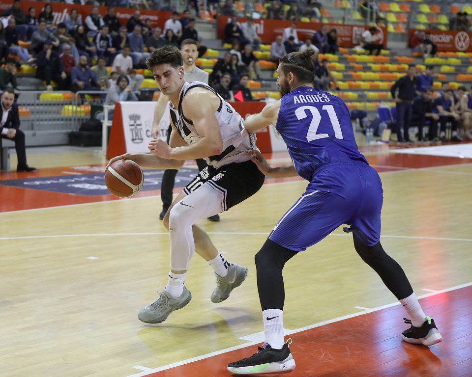 El Odilo Cartagena contra el CB Prat, en imágenes